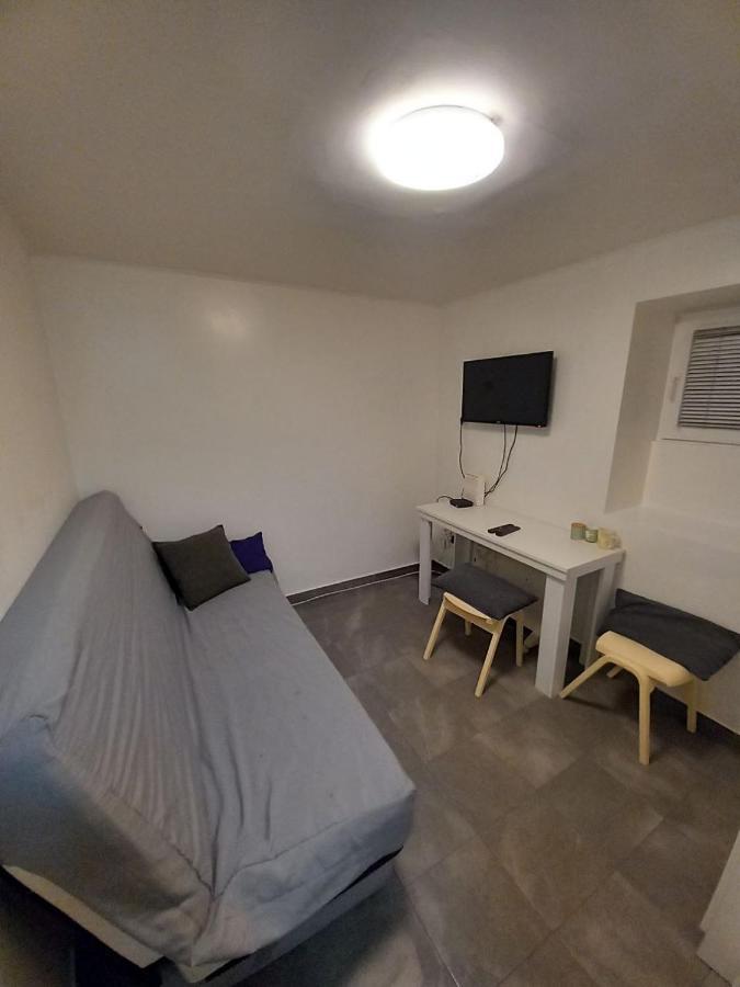 Skardarlija Pijaca Studio Apartamento Belgrado Exterior foto